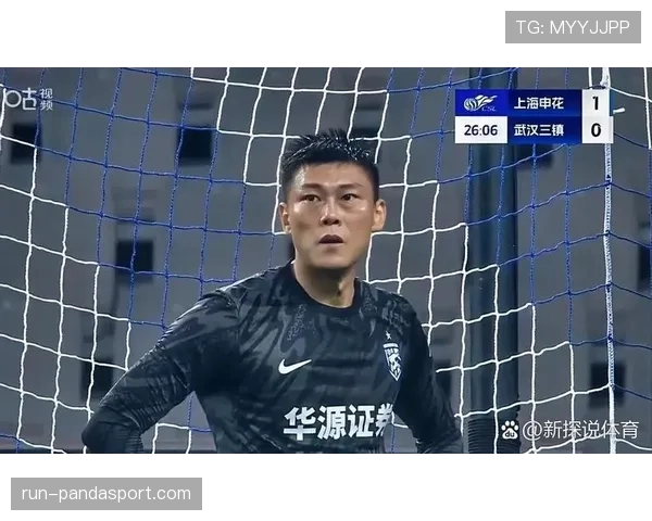 上海申花近期联赛表现趋于稳定,依靠团队进攻体系占据积分榜前列。 上海申花近期联赛表现趋于稳定,依靠团队进攻体系占据积分榜前列。